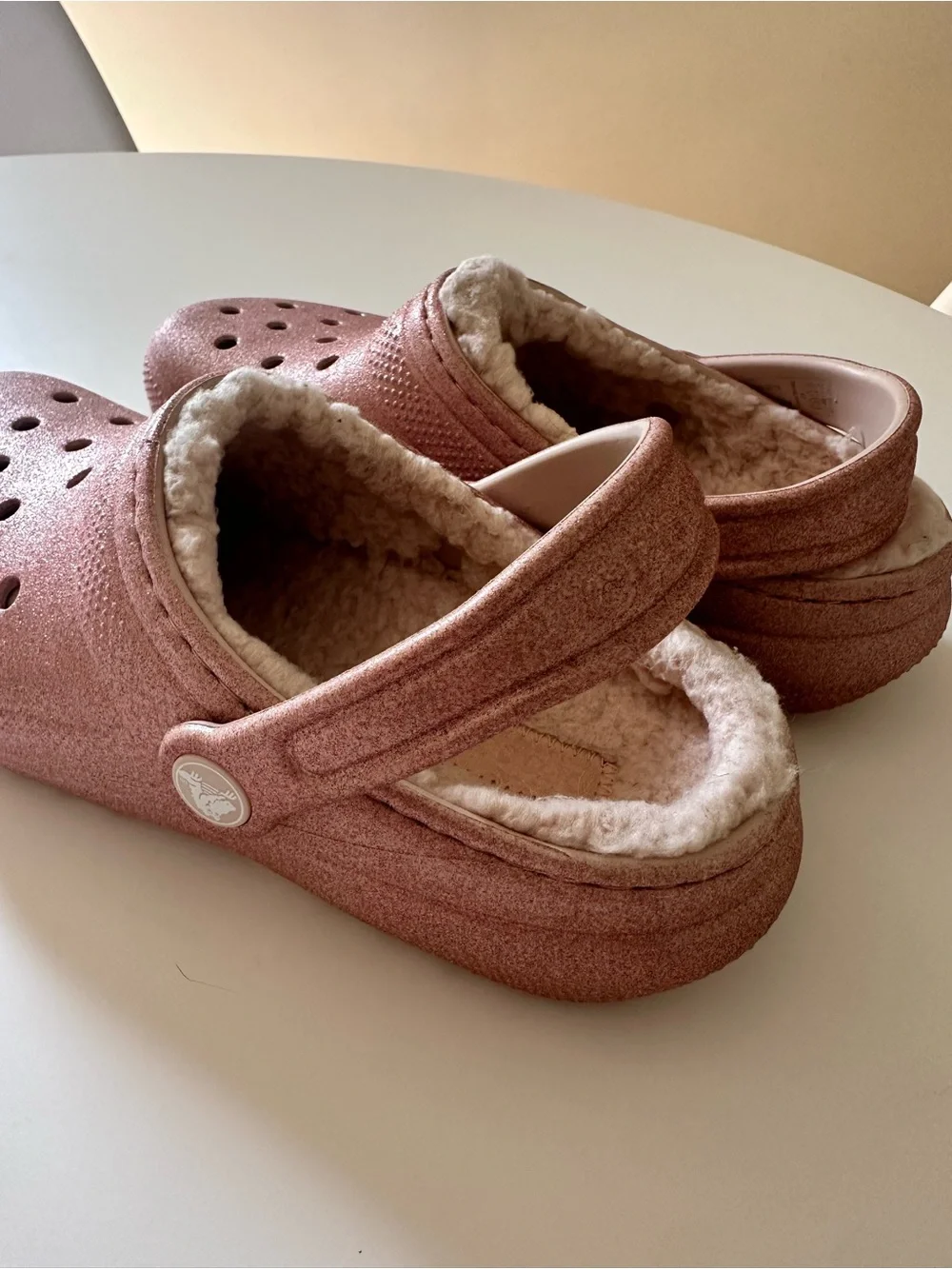 CROCS Kids Glitter Lined Clogs in Rose Pink